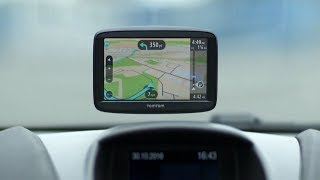 How to drive with a satnav  Top tips from the AA Driving School in association with TomTom [upl. by Saisoj]