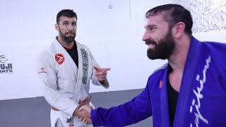 BODYBUILDER WHITE BELT VS BLACK BELT BJJ [upl. by Mientao]