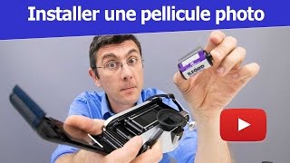 Installer une pellicule dans un appareil photo argentique [upl. by Nylegna]