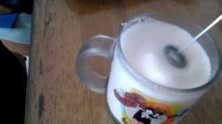 Aerolatte Review Frothing Cold Milk In Under 1 Minute [upl. by Giraud69]